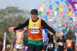 BIB: 1219, 46014
                            <button type="button" onclick="openModal(9912363)" class="btn btn-primary btn-sm float-right btn-popup" data-toggle="modal" data-target=".modal-high-quality">
                        <i class="fas fa-shopping-cart"></i> Add to Cart
                    </button>
                                            <button type="button" onclick="isThisMe(9912363, true)" class="btn btn-success btn-sm float-right btn-popup btn-isme hidden" data-toggle="tooltip" data-placement="bottom" title="นี่คือรูปของคุณใช่ไหม คลิกที่นี่เพื่อเอาเข้าอัลบั้ม">
                        <i class="fas fa-plus"></i> Add to album
                    </button>
                    <button type="button" onclick="isThisMe(9912363, false)" class="btn btn-warning btn-sm float-right btn-popup btn-isnotme hidden">
                        <i class="fas fa-ban"></i> Remove from album
                    </button>